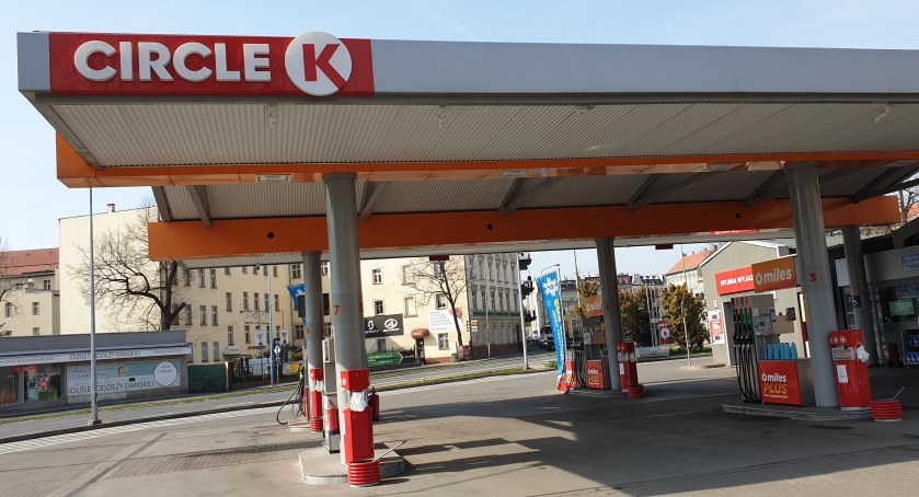 Zdjęcie: stacja Circle K w Legnicy. Fot. Andrzej Trzeciak