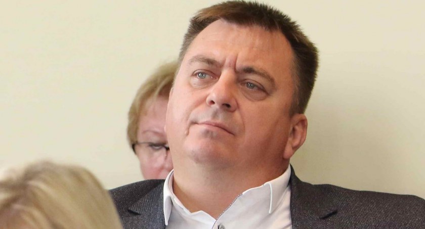 Zdjęcie: Sławomir Masojć, szef zarządzania kryzysowego w legnickim ratuszu (Fot. Andrzej Trzeciak)