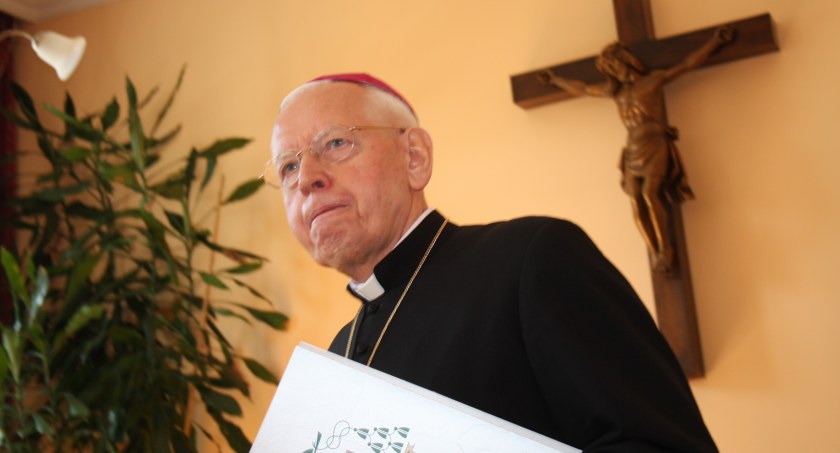 Zdjęcie: Biskup Stefan Cichy, emerytowany ordynariusz diecezji legnickiej (fot. Piotr Kanikowski)