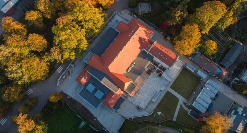 Zdjęcie: Przebudowa Teatru Letniego na Centrum Kultury, Nauki i Edukacji Witelona (fot. Facebook/ Marcin Andrzejewski - Pełnomocnik Prezydenta Legnicy ds. Centrum Witelona)