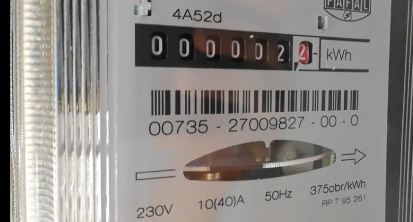 Zdjęcie: licznik energii elektrycznej.