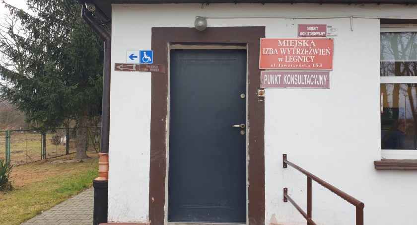 Zdjęcie: Miejska Izba Wytrzeźwień w Legnicy. Fot. Andrzej Trzeciak