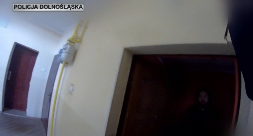 Zdjęcie: ewakuacja mieszkańców Fot. mat. prasowe KMP