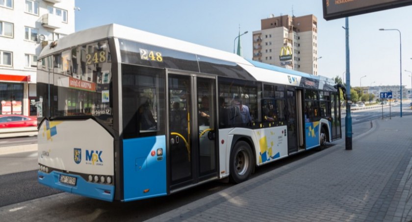 Zdjęcie: autobus MPK Legnica Fot.: materiały prasowe 