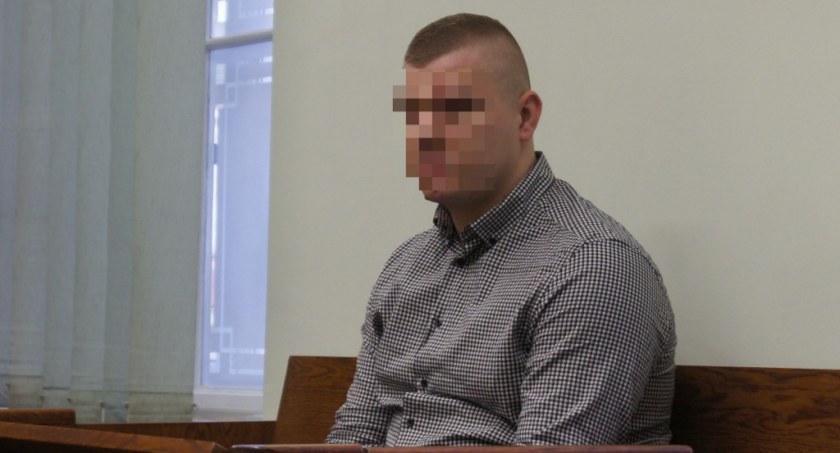 Zdjęcie: Oskarżony Jan F. w trakcie legnickiego procesu. Fot. Piotr Kanikowski