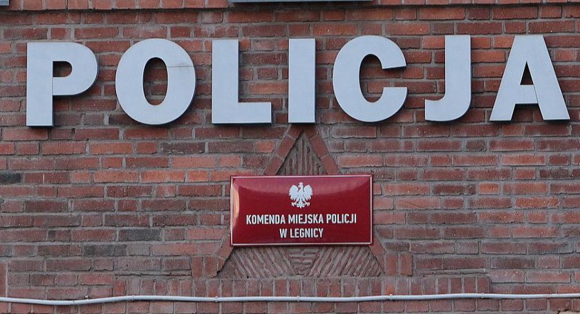 Zdjęcie: Komenda Miejska Policji w Legnicy. Fot. Andrzej Trzeciak.