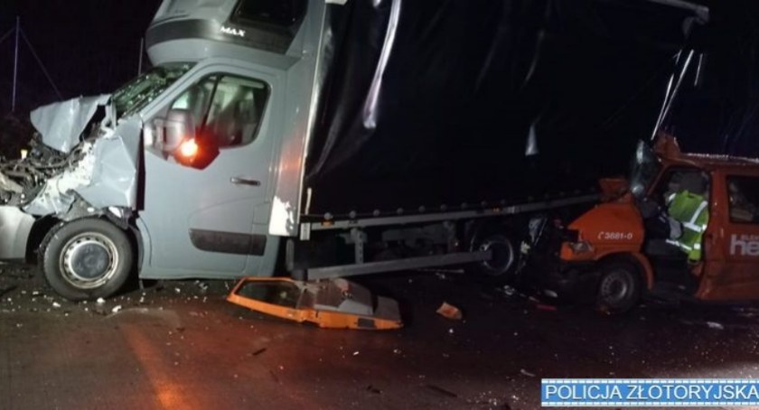Zdjęcie: Wypadek na autostradzie A4 z 30 stycznia 2023. Fot. Komenda Powiatowa Policji w Złotoryi.