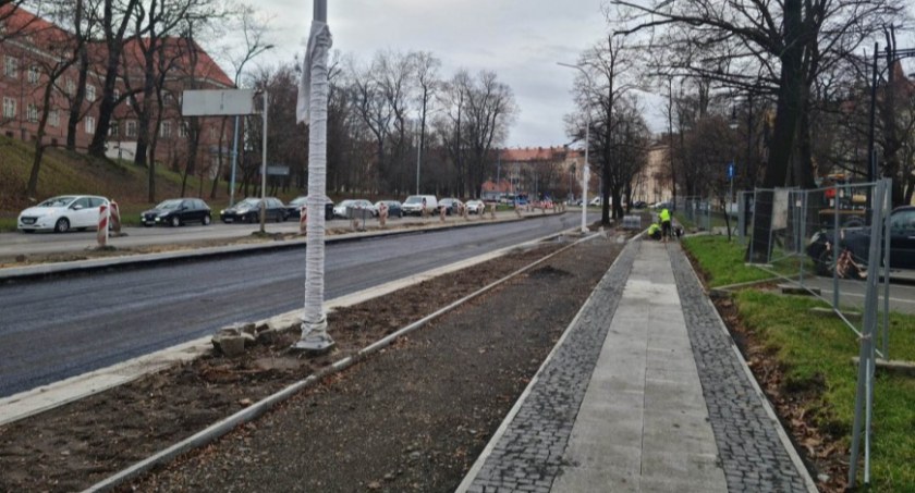Zdjęcie: Przebudowa ul. Pocztowej w Legnicy. Fot. Urząd Miasta w Legnicy. 