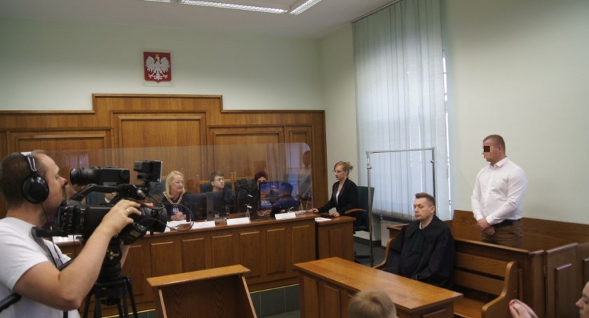 Zdjęcie: Proces Jana F. przed Sądem Okręgowym w Legnicy. Fot. Piotr Kanikowski.