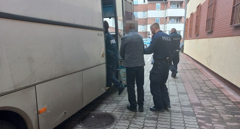 Zdjęcie: Zatrzymany przez policję 50-latek. Fot. Komenda Miejska Policji w Legnicy