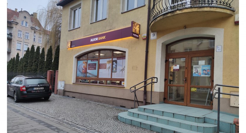 Zdjęcie: Oddział Alior banku przy ul. Jaworzyńskiej 9 w Legnicy. Materiały banku.
