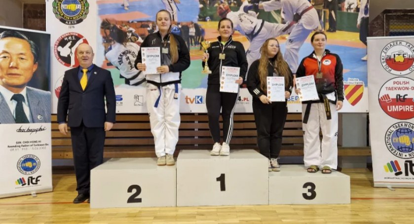 Zdjęcie: zawodniczki Fot.: mat.prasowe LKT