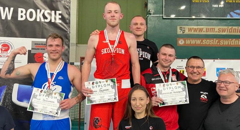 Zdjęcie: zawodnicy BKS Skorpion Fot.: Facebook klubu BKS Skorpion