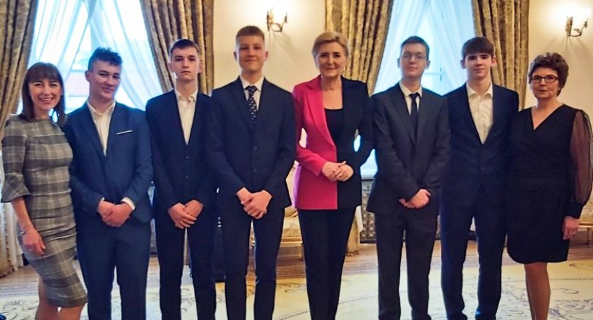 Zdjęcie: uczniowie energetyka Fot. mat.promocyjne LBP