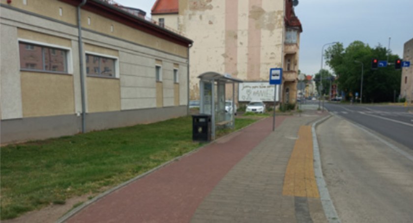 Zdjęcie: Droga rowerowa na ul. Jaworzyńskiej. Screen z raportu NIK.
