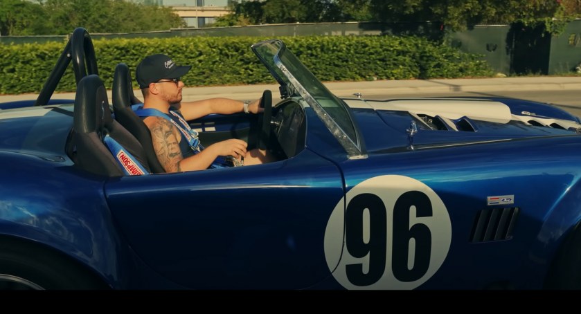Zdjęcie: ujęcie z klipu Rodman Fot.:  YT Smack That Records