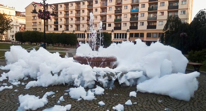 Zdjęcie: fontanna w Legnicy Fot.: UM Legnica