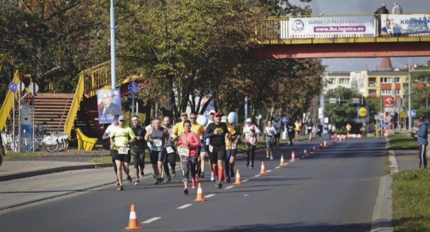 Zdjęcie: uczestnicy biegu Fot.: UM Legnica