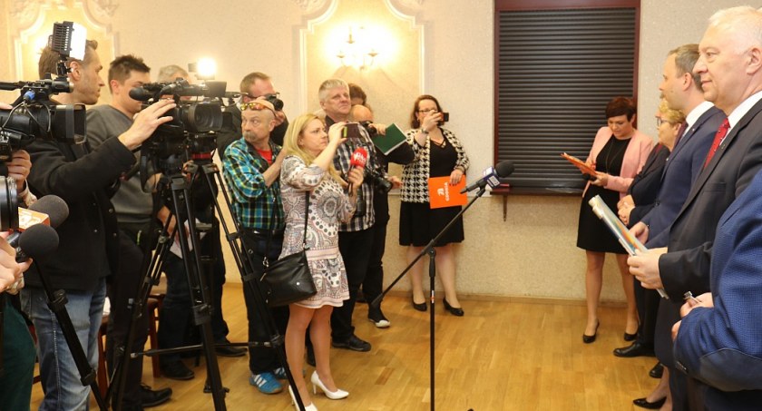 Zdjęcie: konferencja prasowa. Fot. Andrzej Trzeciak