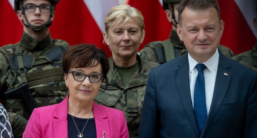 Zdjęcie: Marszałek Sejmu Elżbieta Witek i minister obrony narodowej Mariusz Błaszczak. Fot. Piotr Tracz.