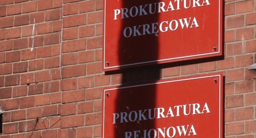 Zdjęcie: Siedziba legnickiej prokuratury. Fot. Andrzej Trzeciak