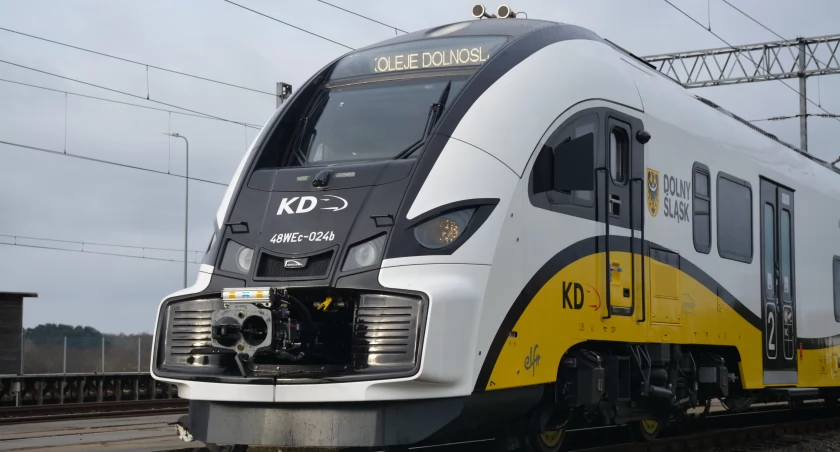 Zdjęcie: Pociąg Kolei Dolnośląskich. Fot. KD S.A.