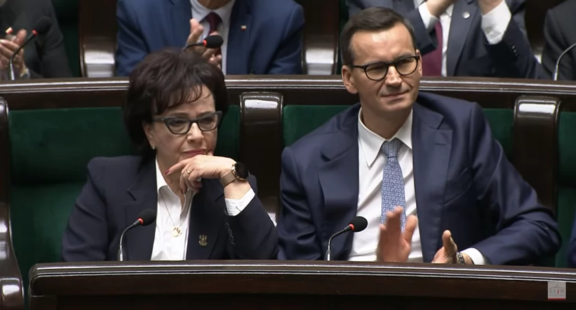 Zdjęcie: Elżbieta Witek, była marszałek Sejmu, obok premiera Mateusza Morawieckiego. Fot. Sejm.gov.pl
