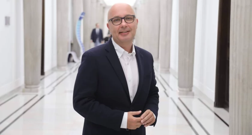 Zdjęcie: Poseł Robert Kropiwnicki w Sejmie. Fot. Andrzej Trzeciak