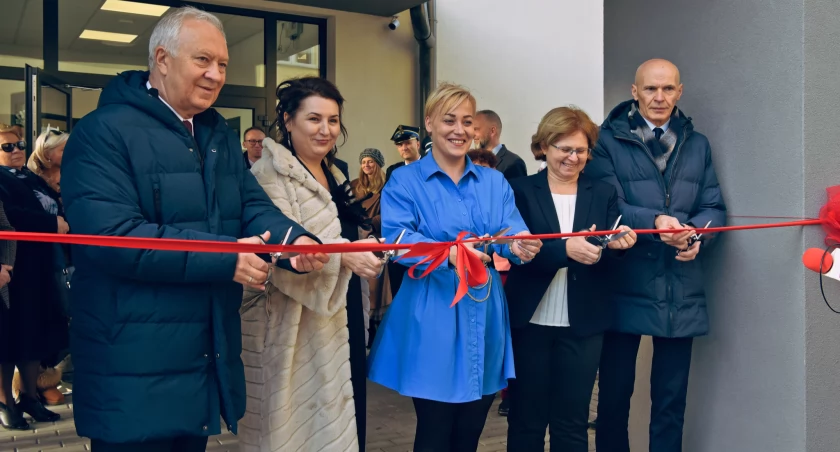 Zdjęcie: przecięcie wstęgi Fot.: Aga Jackiewicz