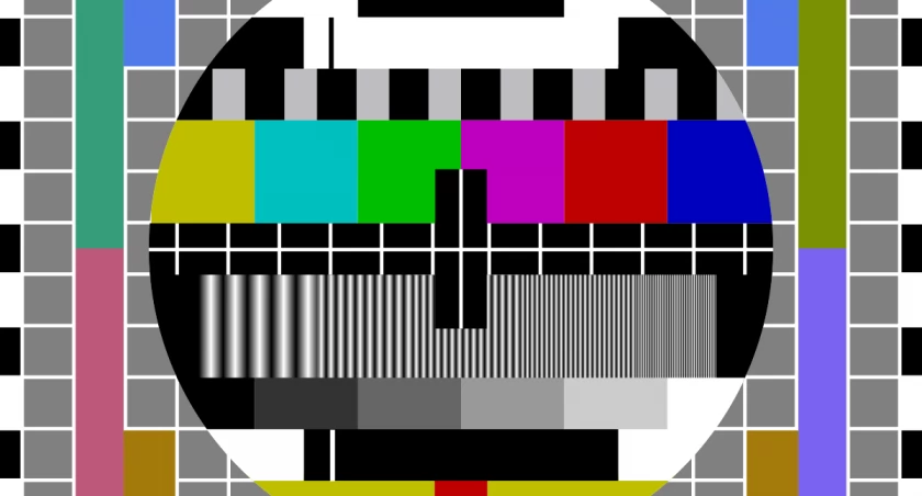 Zdjęcie: Plansza kontrolna telewizji. 