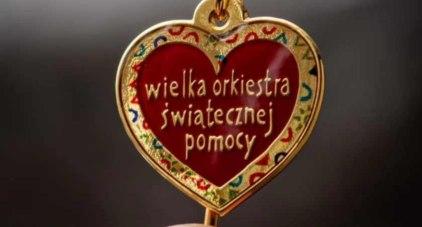 Zdjęcie: złote serduszko WOŚP Fot.: WOŚP