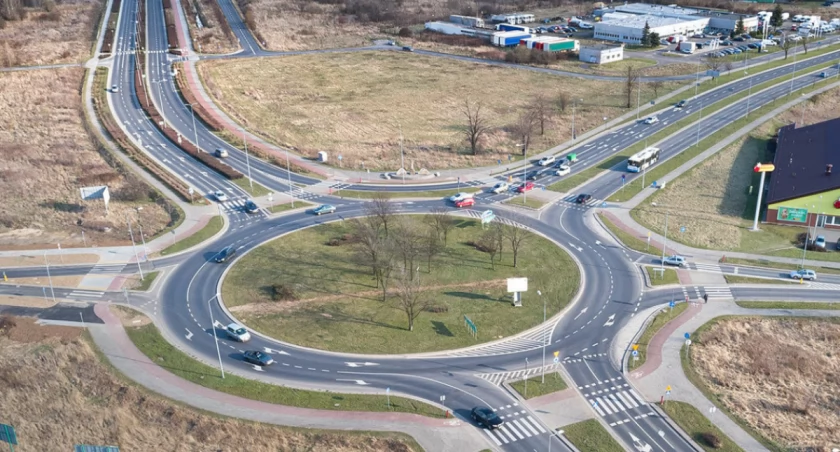 Zdjęcie: Rondo Bitwy Legnickiej 1241. Fot GDDKiA