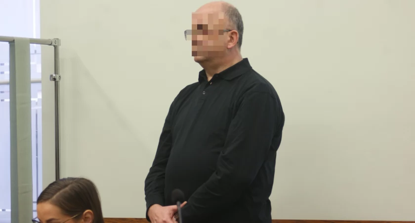 Zdjęcie: Ks. Włodzimierz G. podczas ogłoszenia wyroku w Sądzie Okręgowym w Legnicy. Fot. Piotr Kanikowski