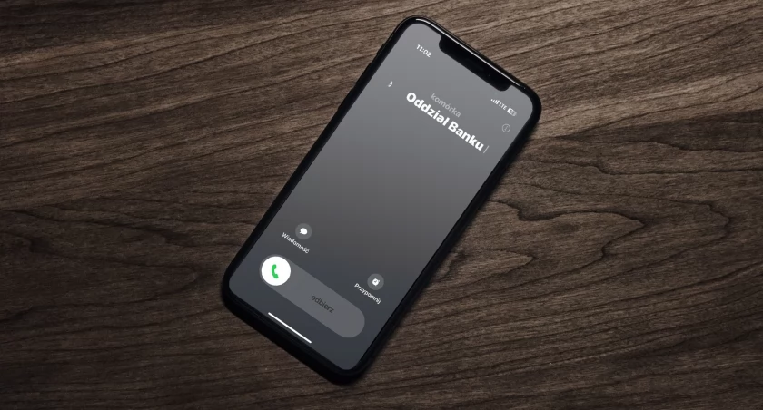 Zdjęcie: telefon komórkowy 