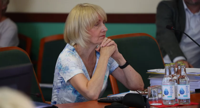 Zdjęcie: Grażyna Nikodem, skarbnik miasta Legnica. Fot. Andrzej Trzeciak