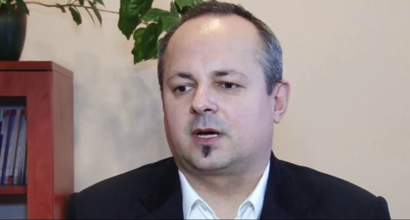 Zdjęcie: Prokurator Radosław Wrębiak, szef Prokuratury Rejonowej w Legnicy. Fot. TV Dami