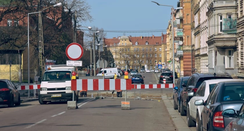 Zdjęcie: remont na ul. Hutników w Legnicy  Fot.: Aga Jackiewicz