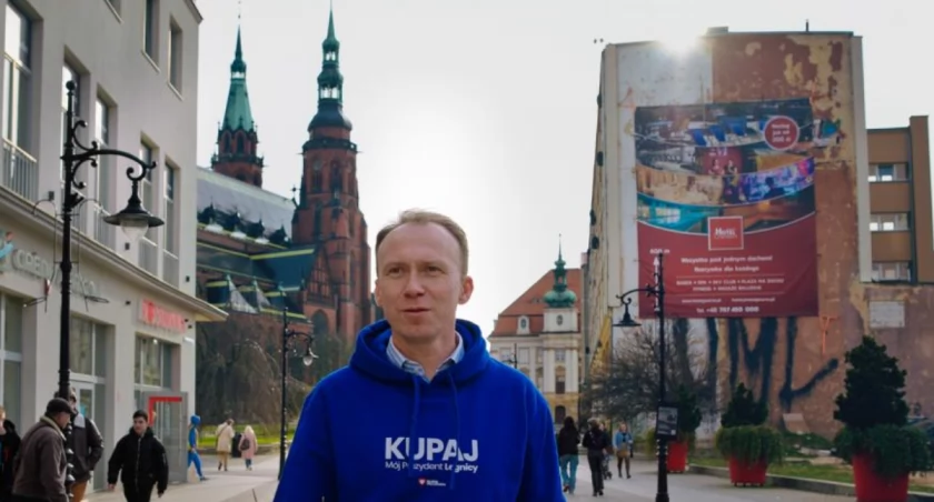 Zdjęcie: Maciej Kupaj, kandydat na prezydenta Legnicy. Fot. Aga Jackiewicz