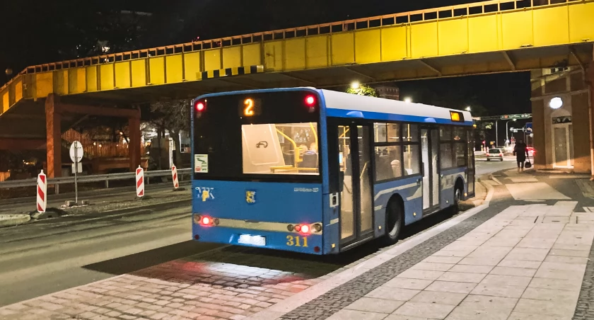 Zdjęcie: autobus MPK w Legnicy Fot.: Aga Jackiewicz