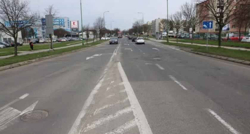Zdjęcie: ul. Iwaszkiewicza w Legnicy Fot.: UM Legnica