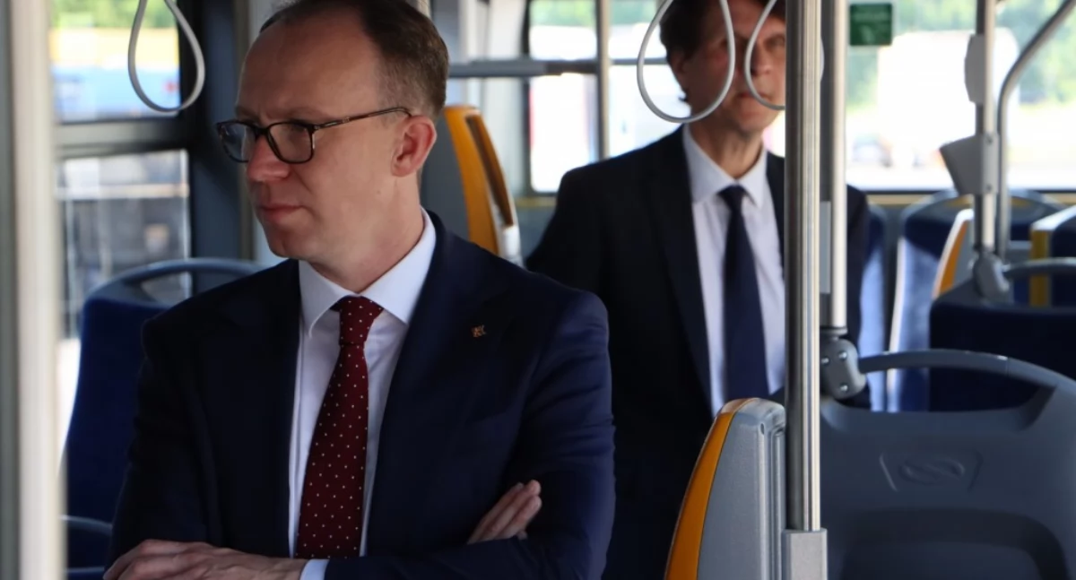 Zdjęcie: Prezydent Legnicy Maciej Kupaj i jego zastępca Jacek Baszczyk. Fot. Urząd Miasta w Legnicy