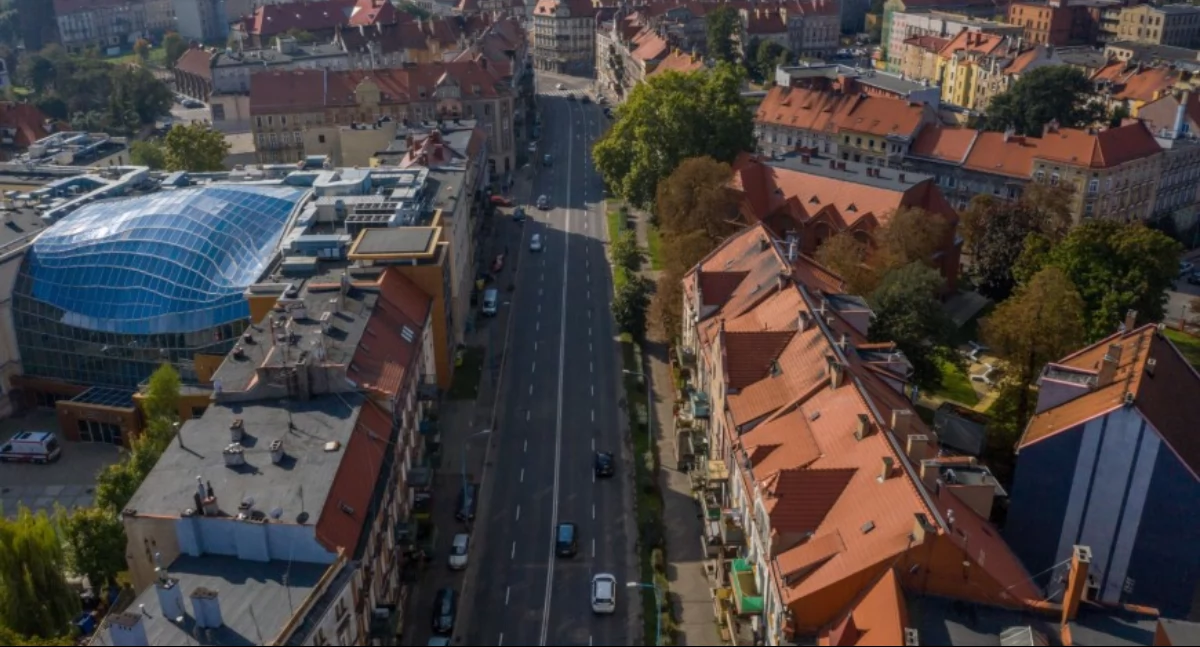 Zdjęcie: Ulica Piastowska w Legnicy. Fot. Urząd Miasta w Legnicy