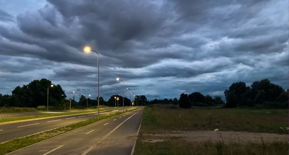 Zdjęcie: niebo nad Legnicą Fot.: Aga Jackiewicz