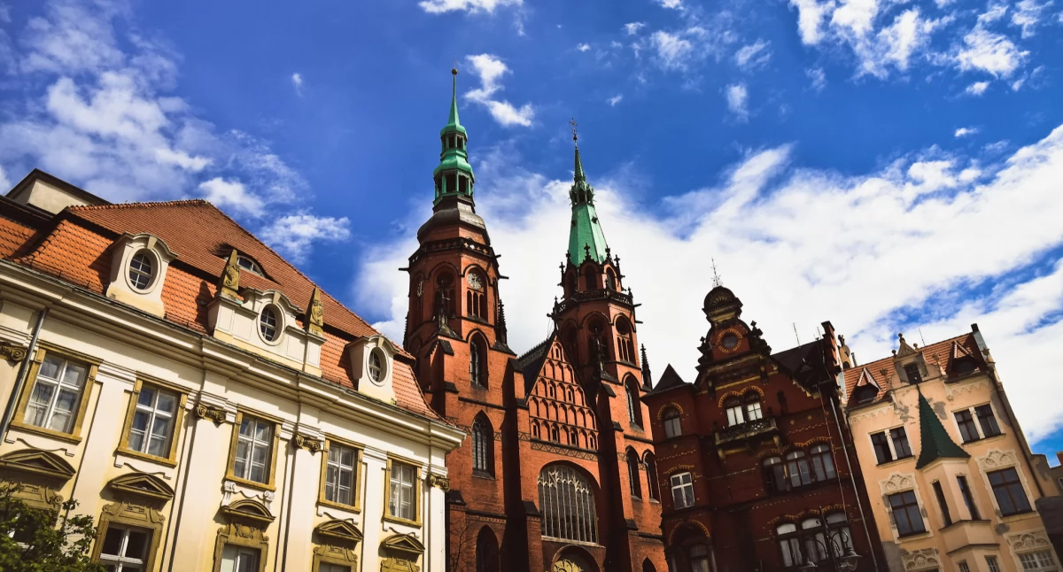 Zdjęcie: budynki w centrum Legnicy Fot.: Aga Jackiewicz