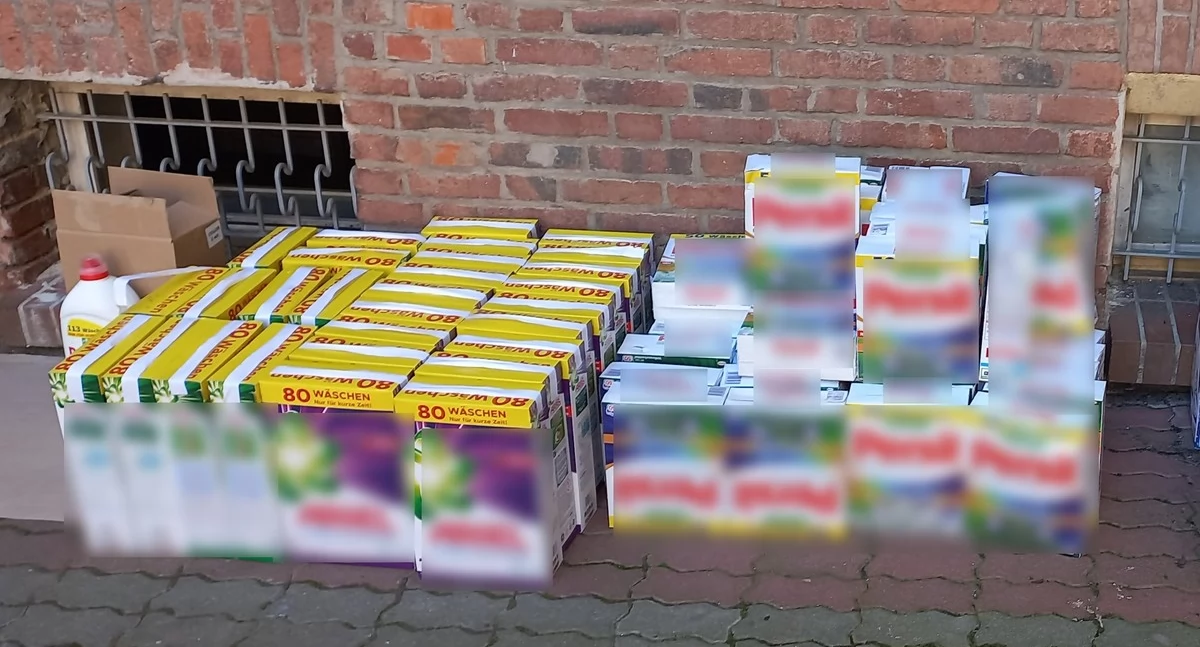 Zdjęcie: podrobione proszki do prania Fot.: KMP