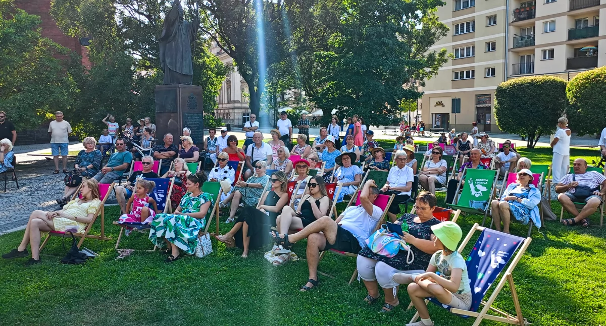 Zdjęcie: widownia podczas koncertu z cyklu LeLeGra Fot.: LCK