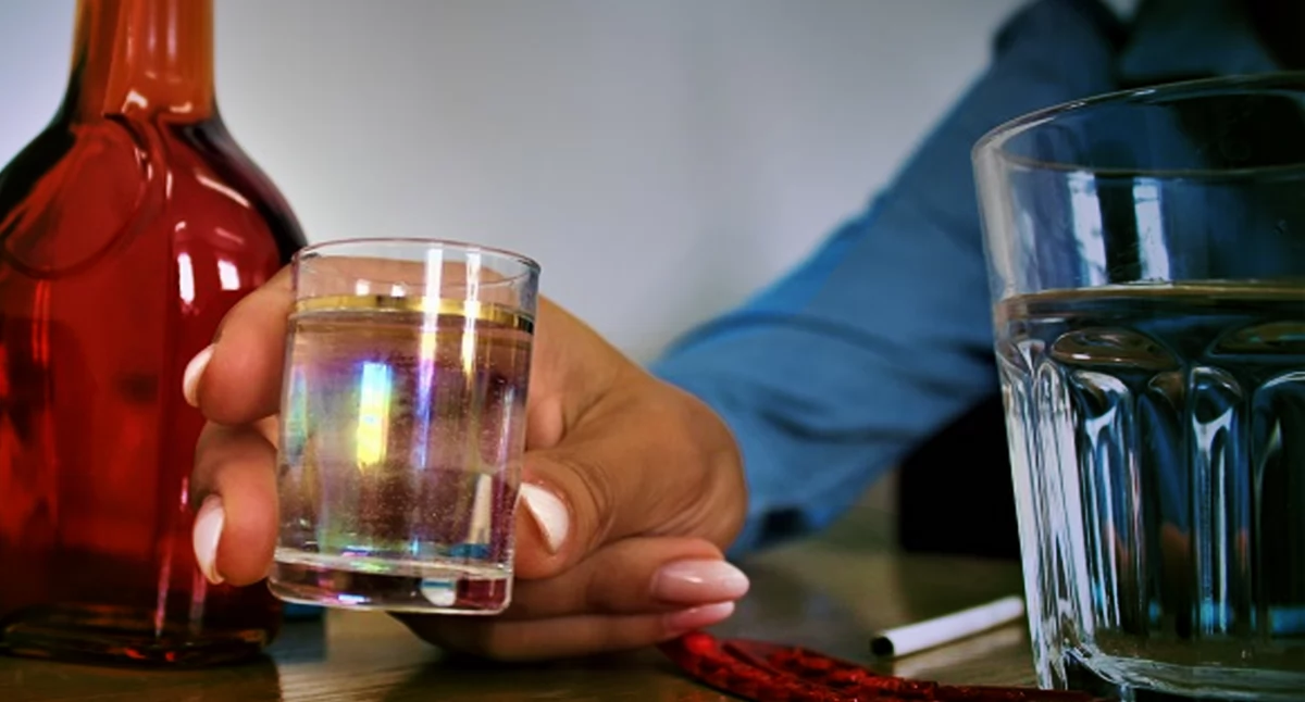Zdjęcie: kieliszek alkoholu Fot.: KMP