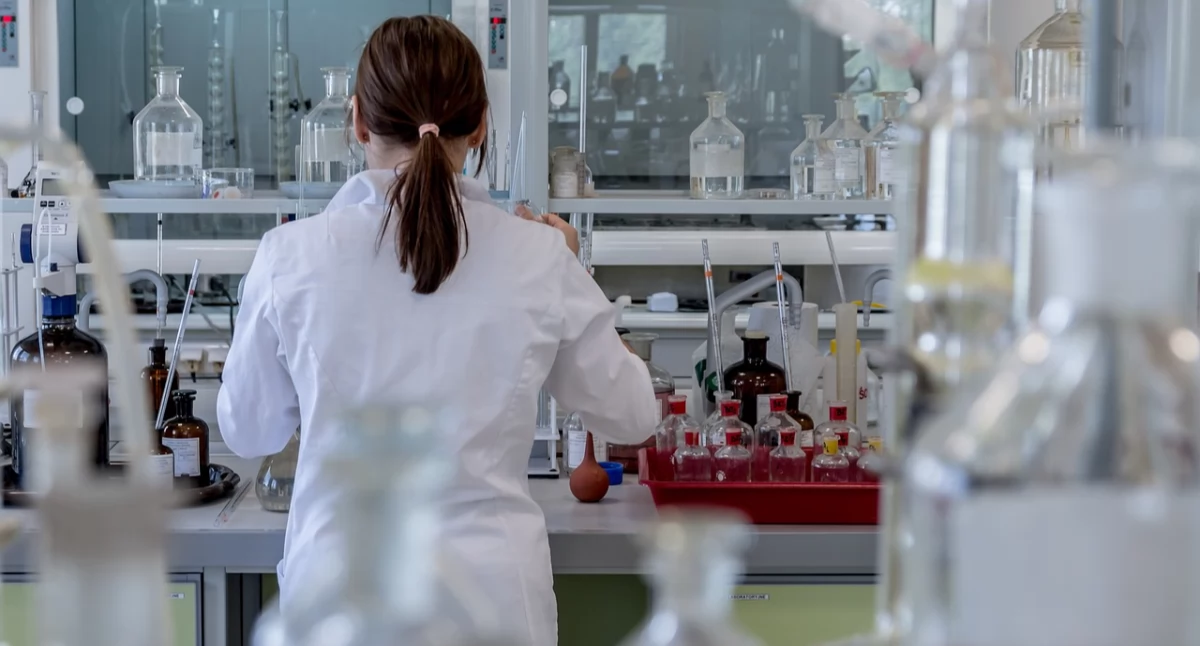 Laboratorium, zdjęcie ilustracyjne. Źródło: Pixabay 