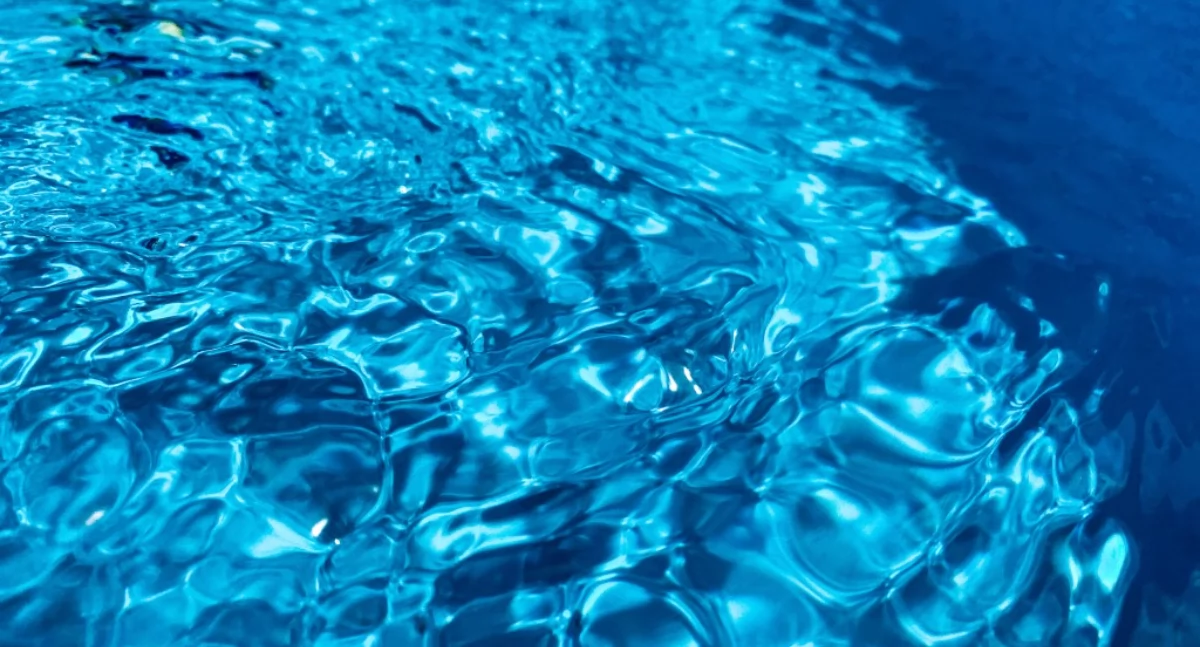 Po godzinach, Jacuzzi ogrodowe idealne rozwiązanie odprężenie zaciszu własnego ogrodu - zdjęcie, fotografia
