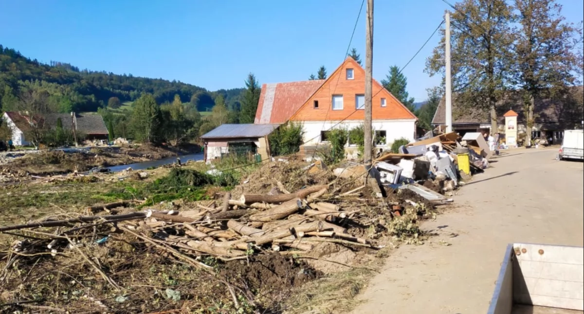 KGHM to my, wsparcia Fundacji Polska Miedź regionów dotkniętych powodzią - zdjęcie, fotografia